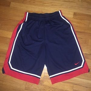 Men’s Size Medium Nike Athletic Shorts